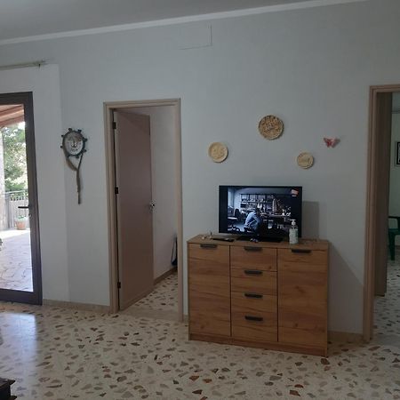 Villa L'Orizzonte Di Calabianca 卡斯泰拉马莱 外观 照片