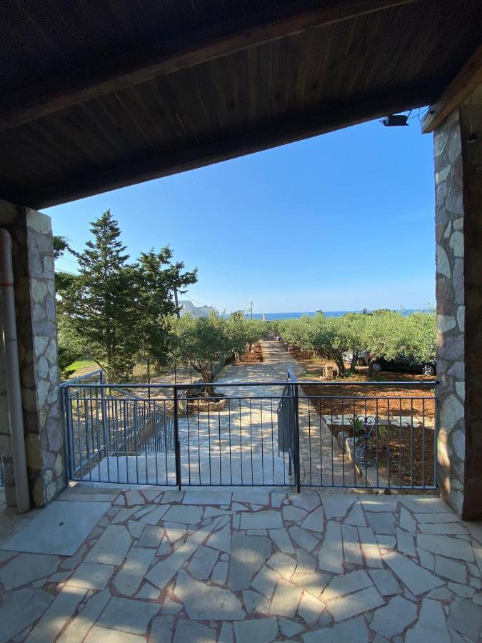 Villa L'Orizzonte Di Calabianca 卡斯泰拉马莱 外观 照片