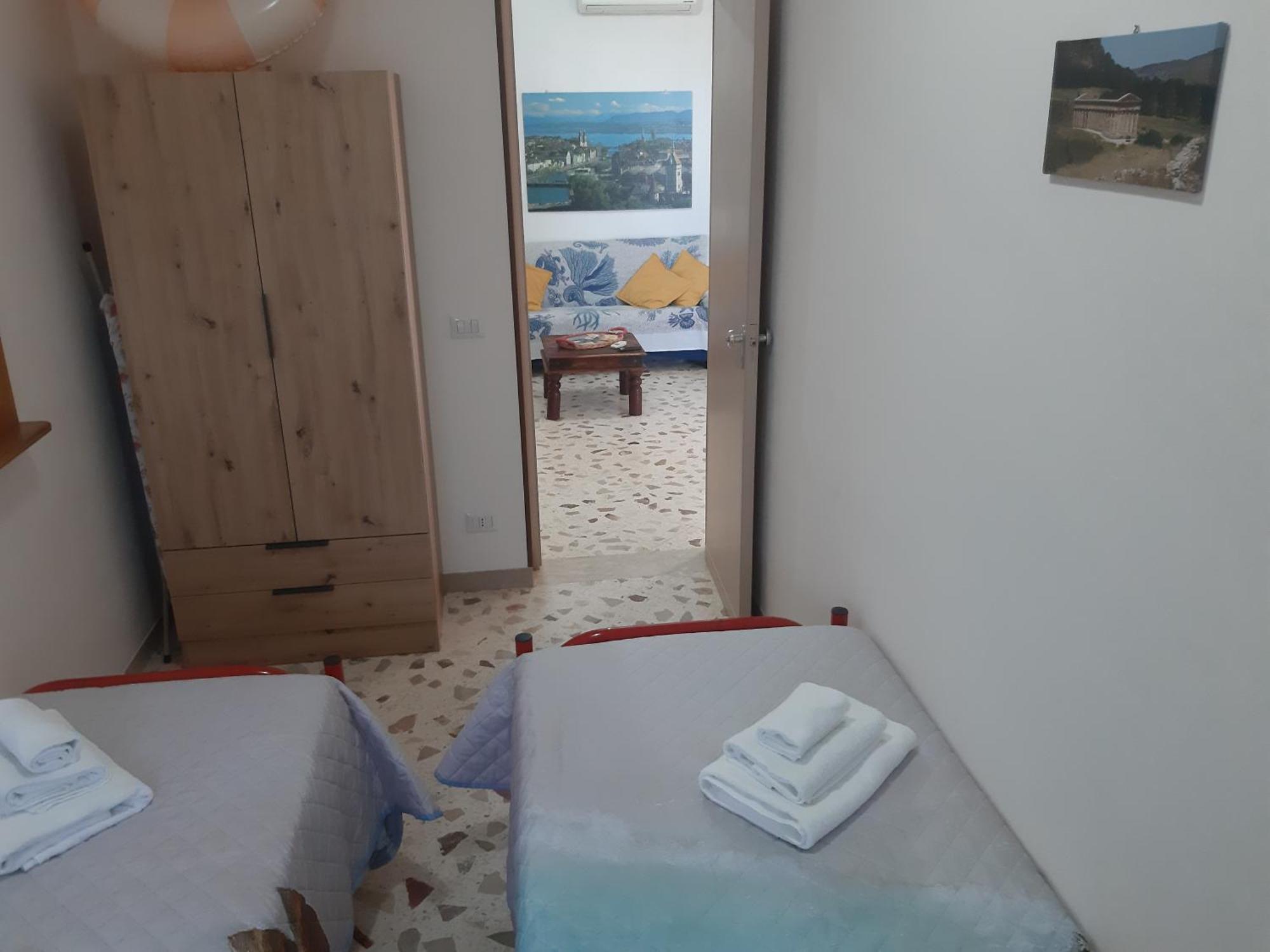 Villa L'Orizzonte Di Calabianca 卡斯泰拉马莱 外观 照片