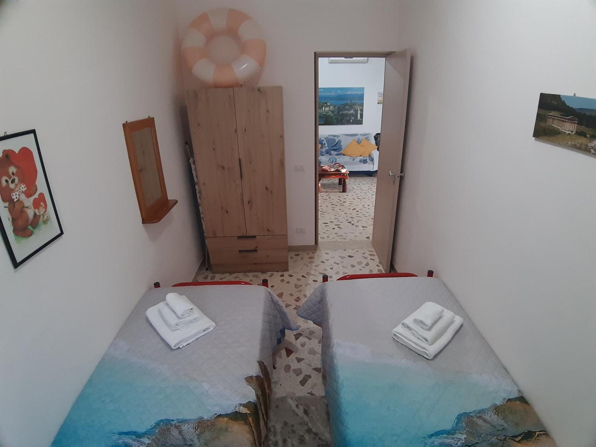 Villa L'Orizzonte Di Calabianca 卡斯泰拉马莱 外观 照片